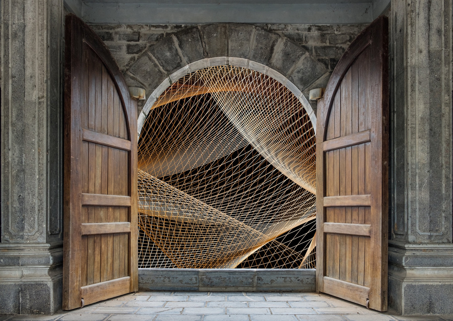 Puertas de Castillo con Diferentes Vistas