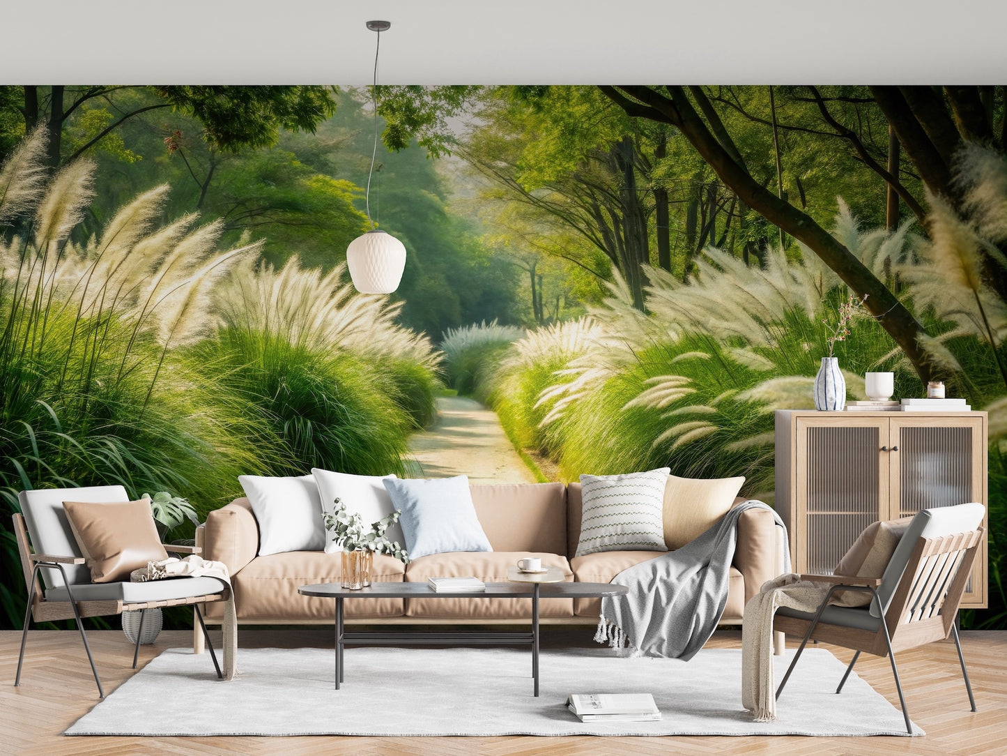 Camino Entre Arbusto y Arboles