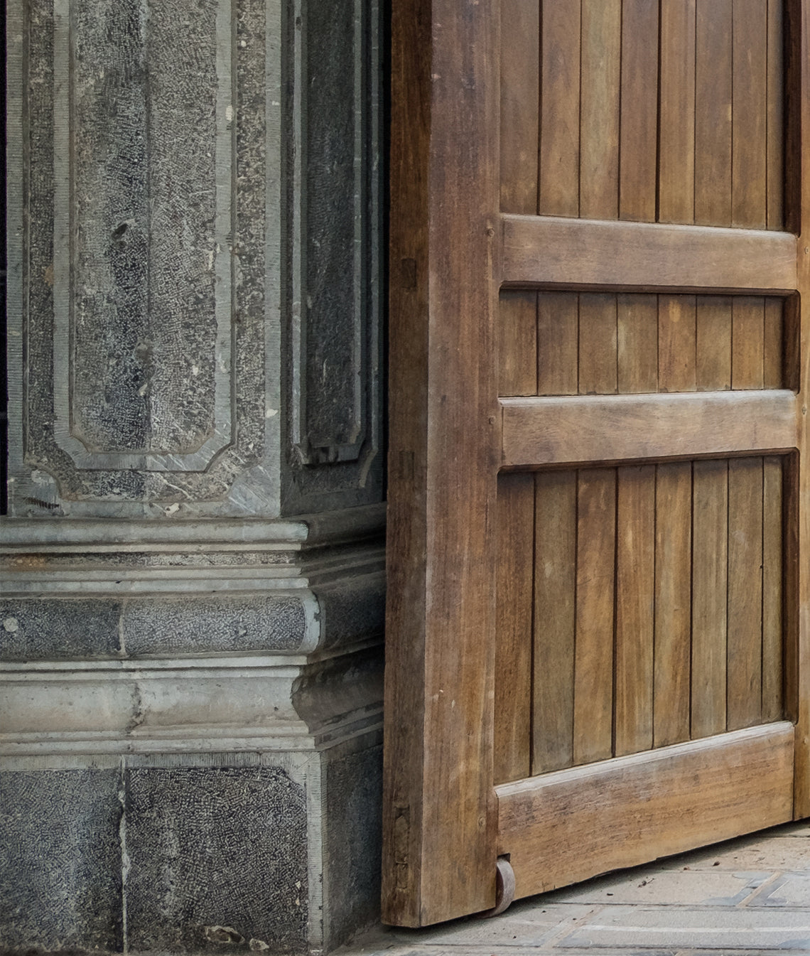 Puertas de Castillo con Diferentes Vistas