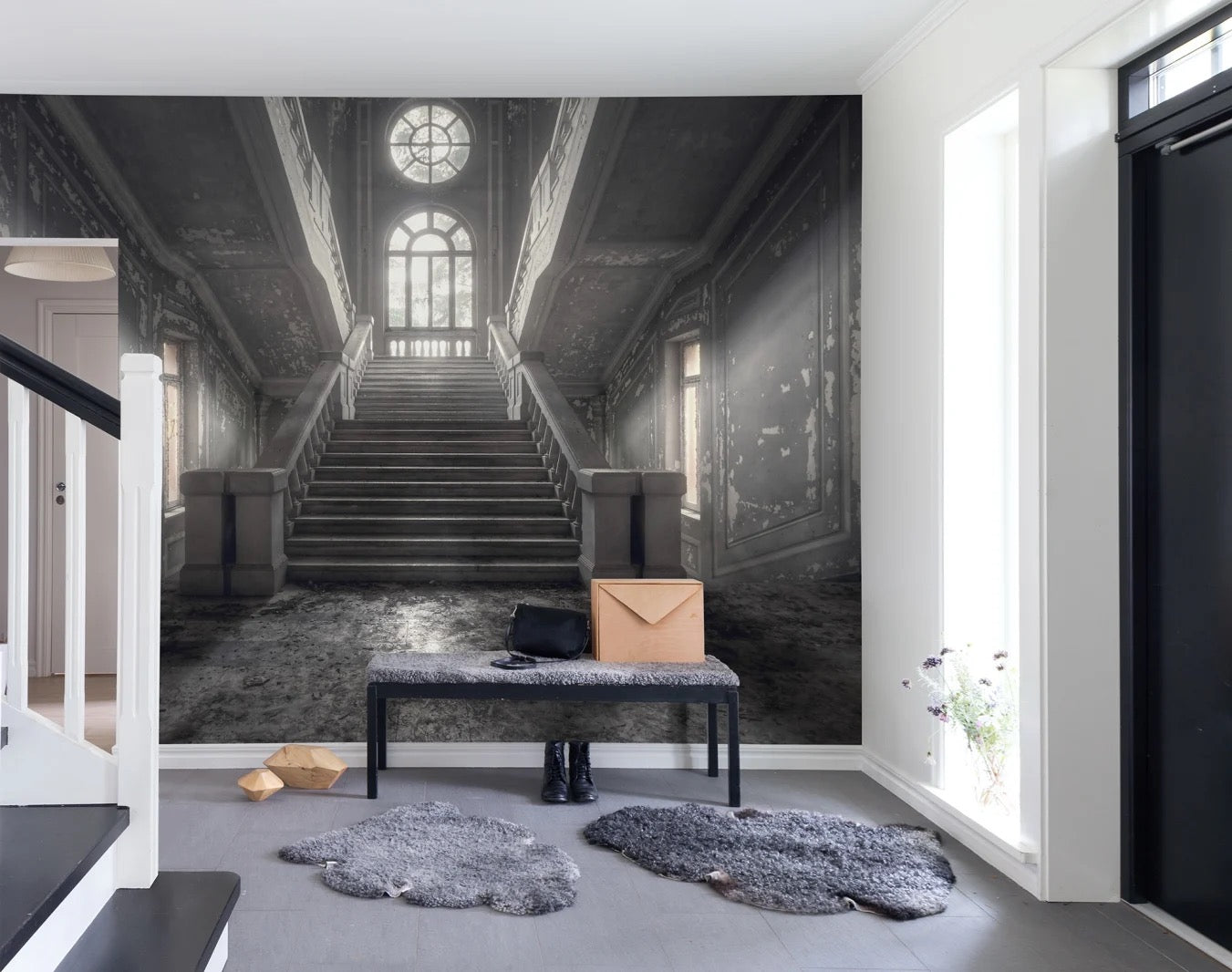 Escalera en Casa Abandonada