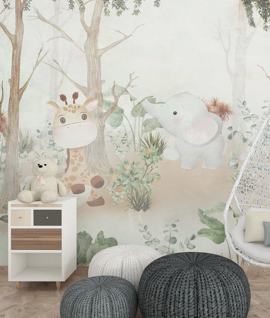 Jirafa y Panda entre los Arboles