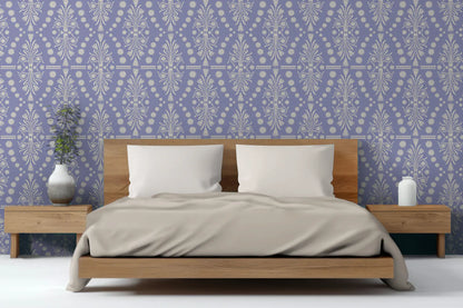 Greca Ornamental Sobre Fondo Lavanda