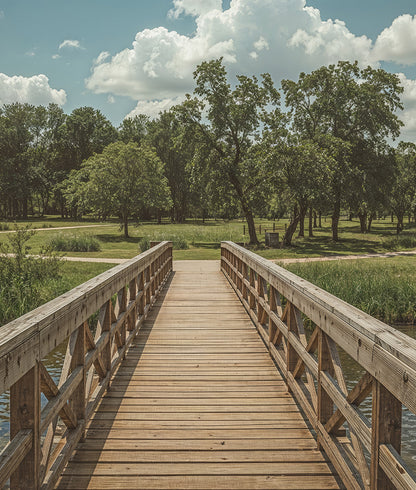 Muelle de Madera, Rio y Arboles